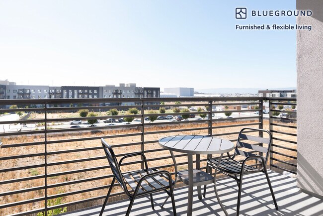 Foto del edificio - 45060 Synergy St