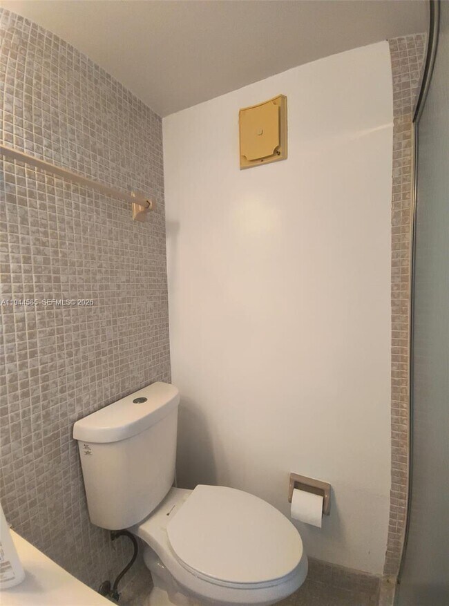 Building Photo - 201 178th Dr