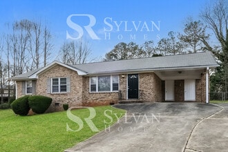 Building Photo - 6447 Carolyn Ct