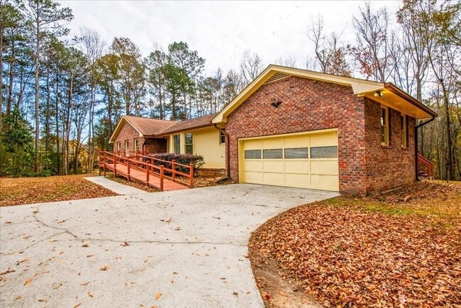 Building Photo - 4967 Macland Rd