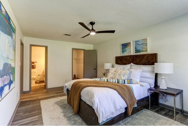 The Oakley Apartments apartments — community photo - The Oakley Apartments