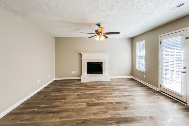 Building Photo - 7605 Briar Crest Ct