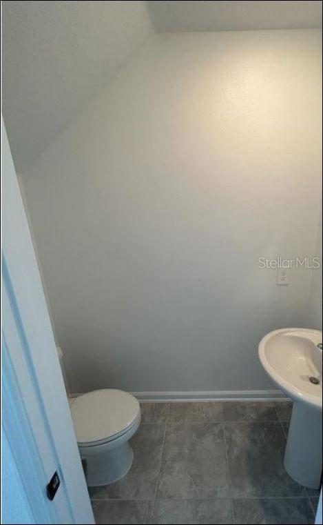 Building Photo - 323 Heroic Rd