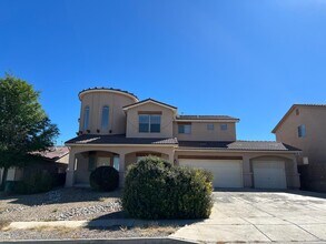 Building Photo - 828 Loma Pinon Loop