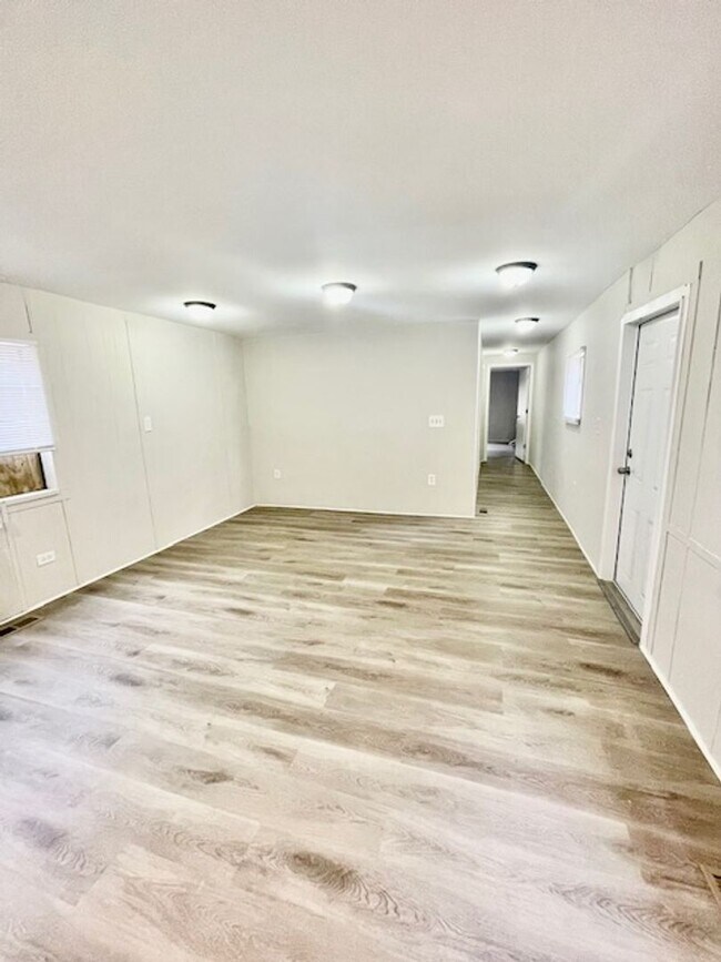 Foto del edificio - Adorable  3 bedroom 2 bath Mobile Home located it Dallas