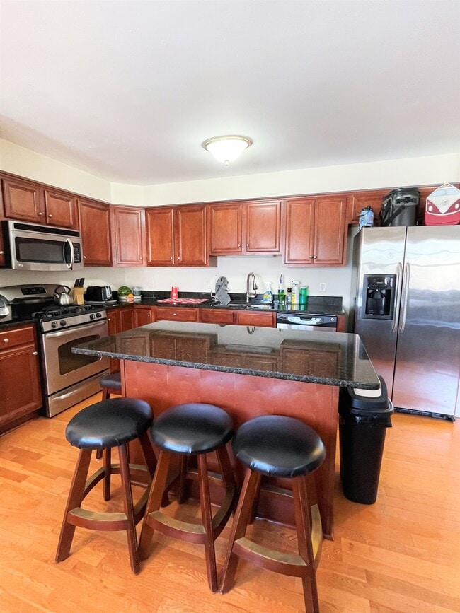 86 Greenleaf St Unit 301, Quincy, MA 02169 Apartments in Quincy, MA