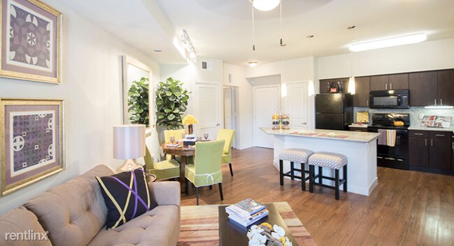 Building Photo - 1 br, 1 bath Condo - 1800 Holmes Rd