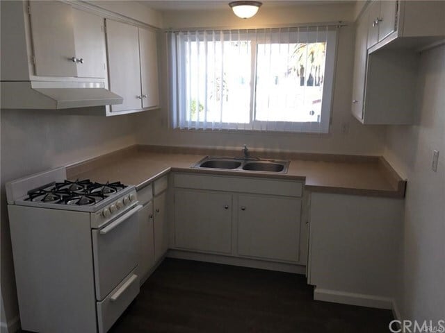 Building Photo - 128 Avenida Serra