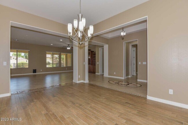 Foto del edificio - 7592 W Crystal Rd