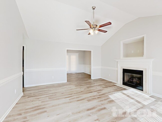 Foto del edificio - 937 Star Mill Rd