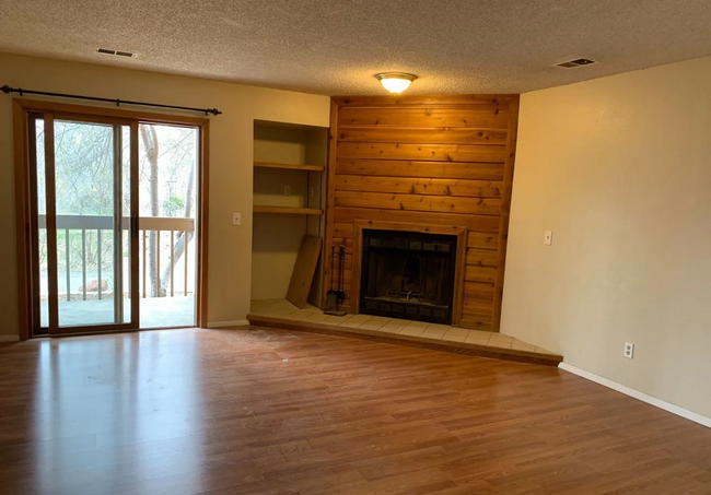 Foto del edificio - Cozy Boulder Condo On Bike Path