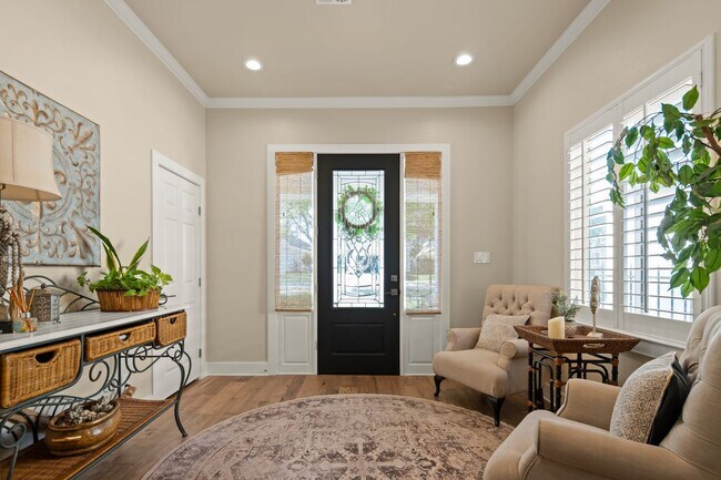 Foto del edificio - 2216 Garden Ct