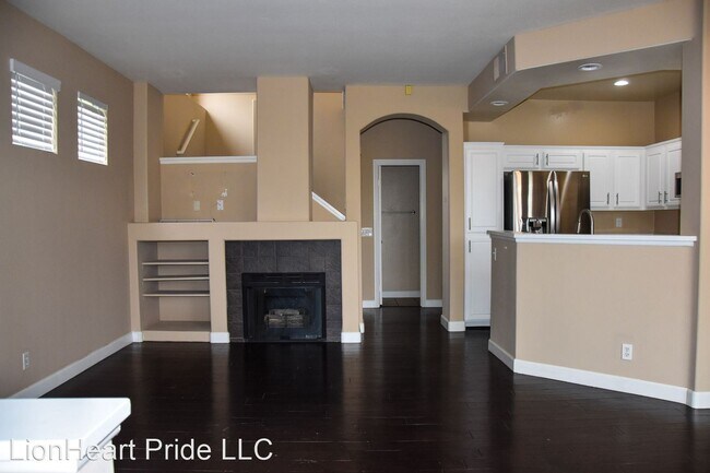 Building Photo - 2 br, 2 bath House - 1066 South Positano A...