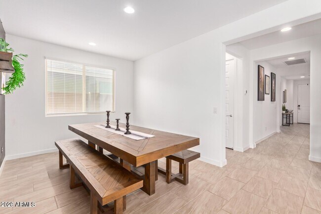 Foto del edificio - 4454 N 199th Ln