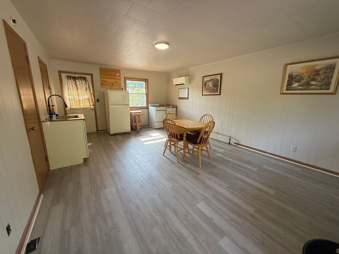 Building Photo - All Inclusive Studio in Grand Rivers