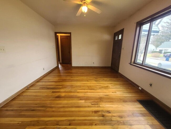 Foto del edificio - 1225 Lenore Ave