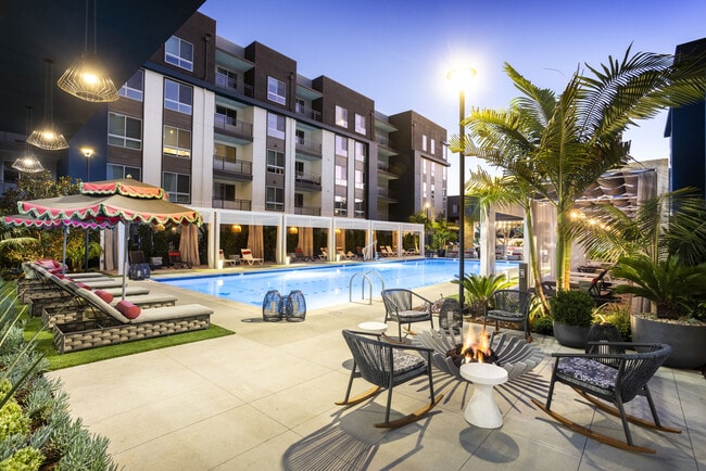 Broadstone Edition apartments — community photo - Broadstone Edition