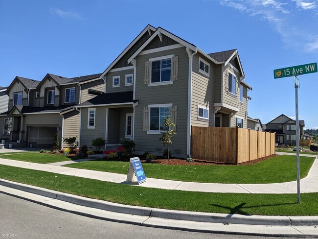 Building Photo - 5 br, 3 bath House - 3126 15th Avenue Nort...