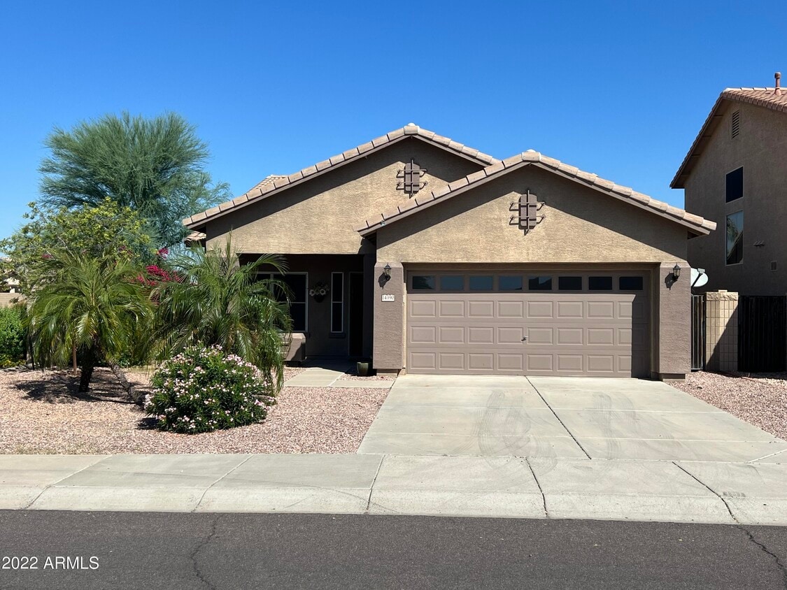 Foto principal - 14390 W Weldon Ave