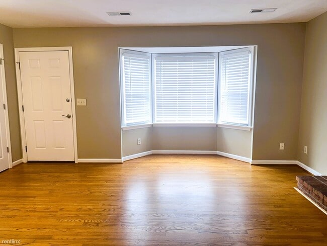 Building Photo - 3 br, 1.5 bath House - 864 St Charles Avenue