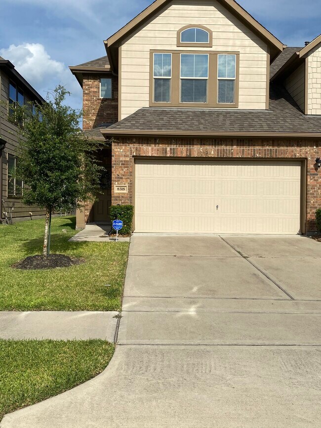 Front View - 8318 Columbia Forest Dr