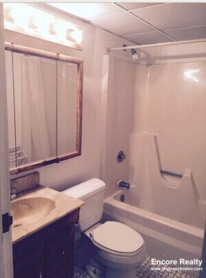 Building Photo - 1243 Beacon St