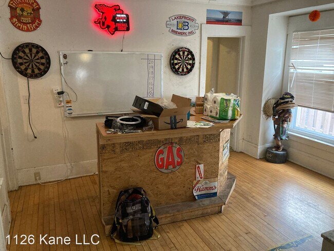 Foto del edificio - 5 br, 1 bath House - 3008 N. Maryland Ave.