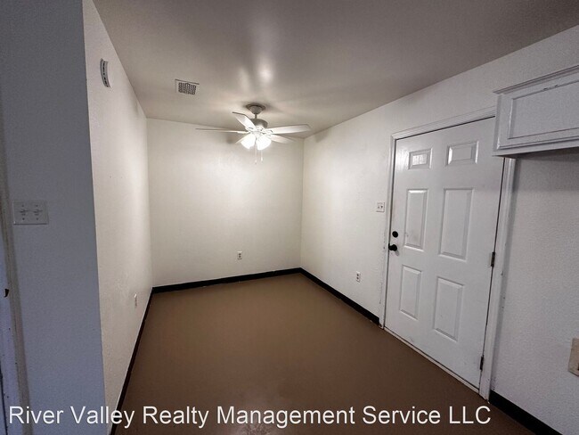 Foto del edificio - 3 br, 1.5 bath House - 1002 E 22nd St