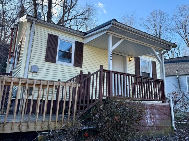 Foto del edificio - 526 Old Stage Rd