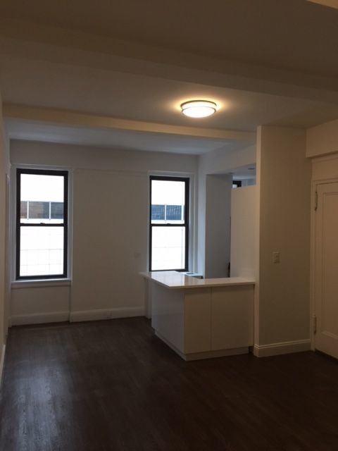 Foto principal - 140 E 46th St