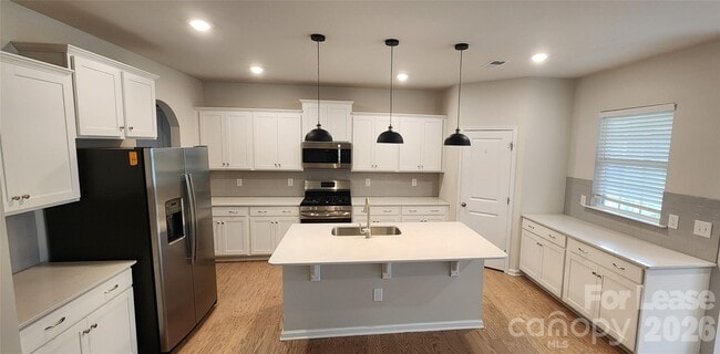 Building Photo - 1009 Gabardine Ln