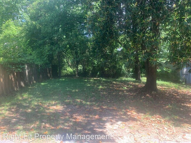 Building Photo - 3 br, 2 bath House - 4120 Fairview Dr