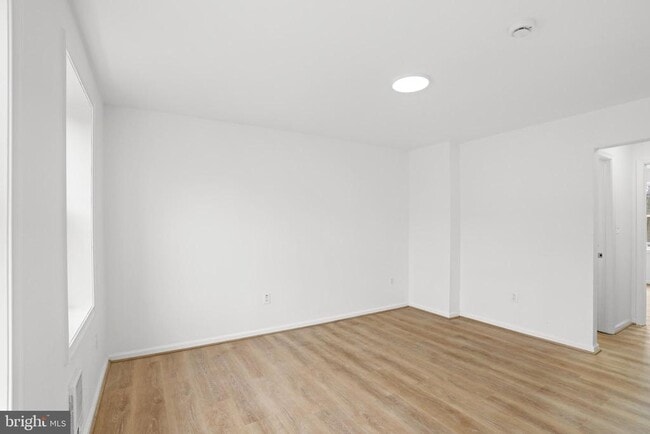 Foto del edificio - 4905 Brookwood Rd
