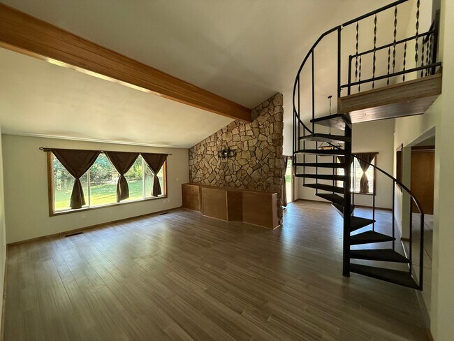 Foto del edificio - 6421 75th Ave NE