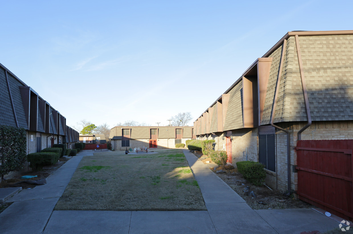 Foto del edificio - Willowwood Student Housing