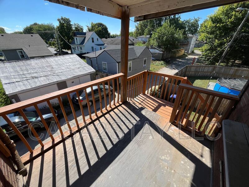 Photo - 720 Hardy Ave