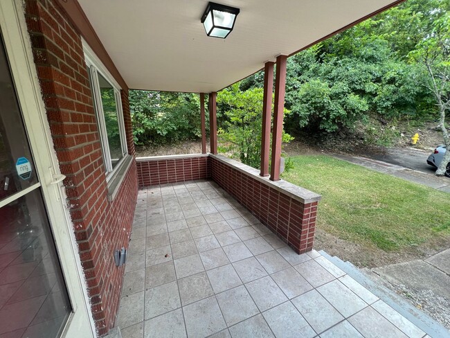 Foto del edificio - Fairmount Estate **MOVE IN SPECIAL $75 Gif...