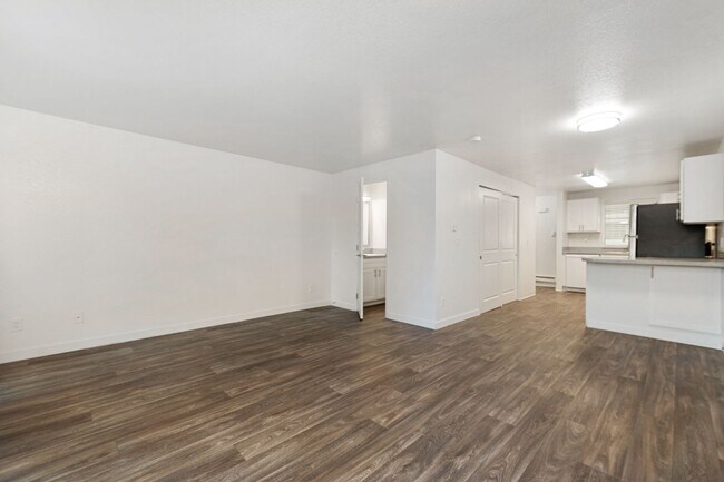 Building Photo - 2109 123rd Ave NE