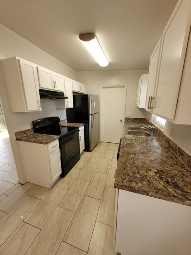 Foto del edificio - Completely Remodeled 3/1 in Orlando with C...