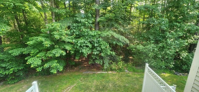Building Photo - 63 Woodland Green