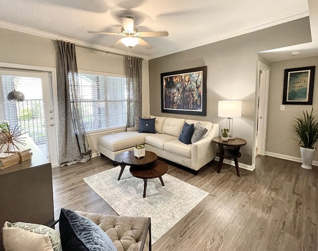 Building Photo - 1766 S Park View Dr