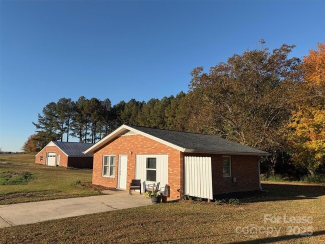 Building Photo - 3712 Tom Greene Rd