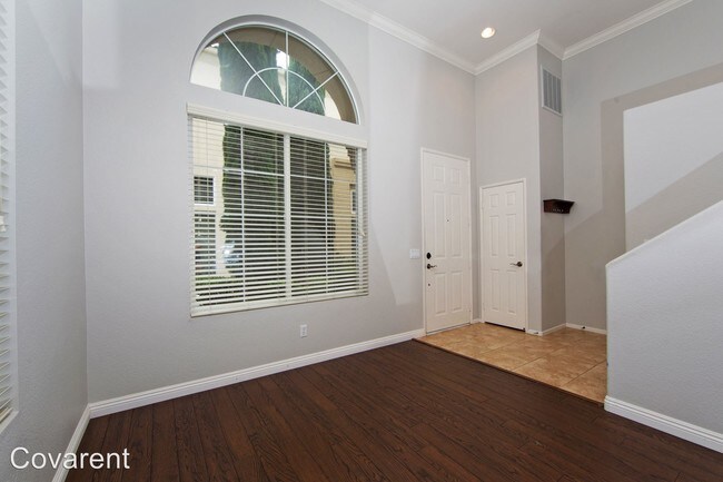 Building Photo - 3722 Mykonos Ln