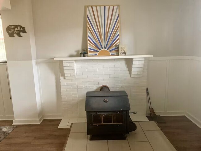 Building Photo - 621 Durrett Town Rd