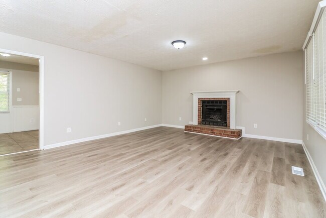 Foto del edificio - 3138 Calumet Cir NW