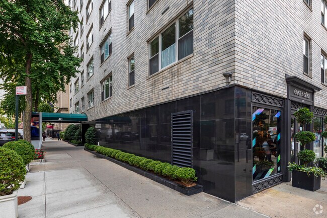 Foto del edificio - 40-42 E 84th St