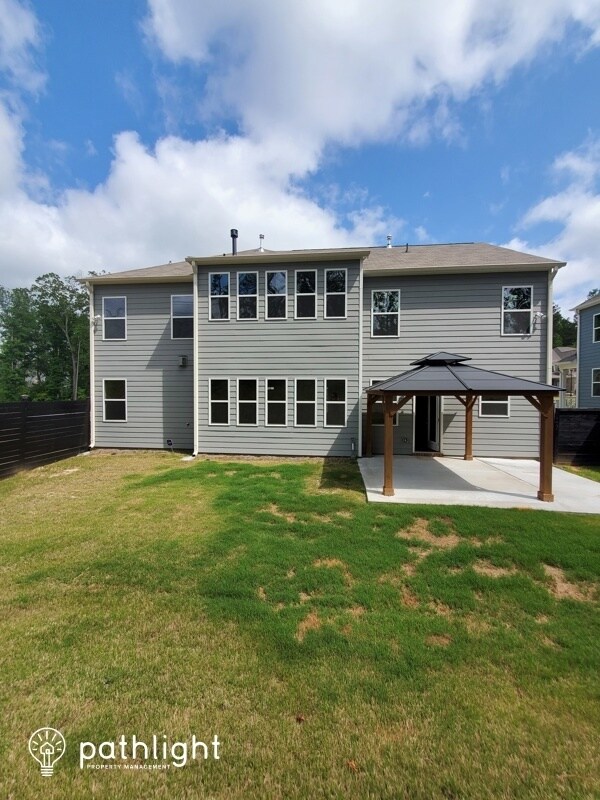 Foto del edificio - 6658 Springfield Way, Atlanta, GA, 30331