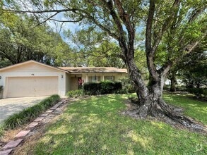 Building Photo - 110 Ludlow Dr