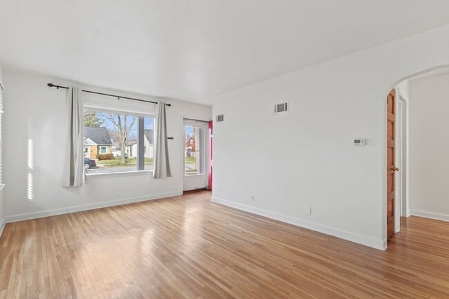 Building Photo - 3034 N 80th St