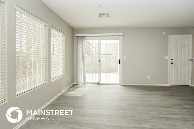 Building Photo - 4546 Pommerelle St